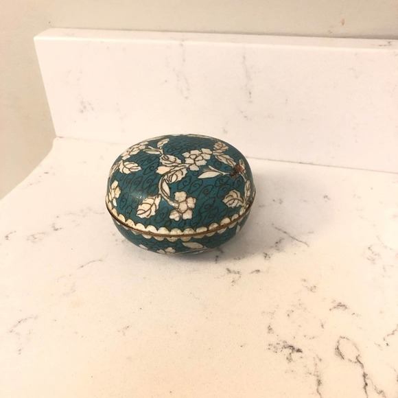 Antique Chinese Cloisonne Lidded Trinket Box - Picture 7 of 10